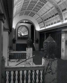 The National Theatre - Accommodation Gladstone 2