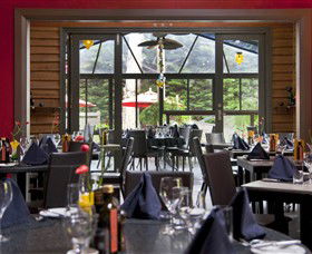 Oakdene Vineyards Restaurant And Cellar Door - Accommodation Gladstone 2