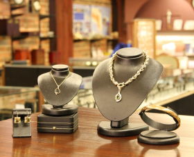 Inverell Jewellers - Accommodation Gladstone 0