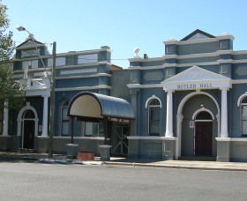 Inverell Art Gallery - Accommodation Gladstone 0
