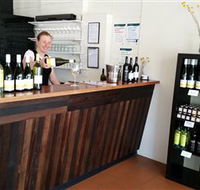 Billy Button Wines - Accommodation Gladstone