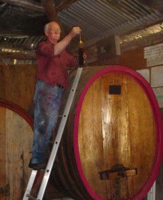 Helm Wines - Accommodation Gladstone 5