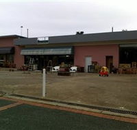 Ross Relics Yass - Accommodation Gladstone