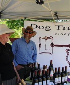 Dog Trap Vineyard - Accommodation Gladstone 0