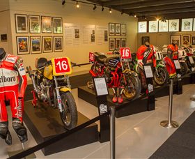 Phillip Island Grand Prix Circuit Visitor Centre - Accommodation Gladstone 4