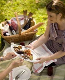 Poachers Pantry And Wily Trout Vineyard - Accommodation Gladstone 3