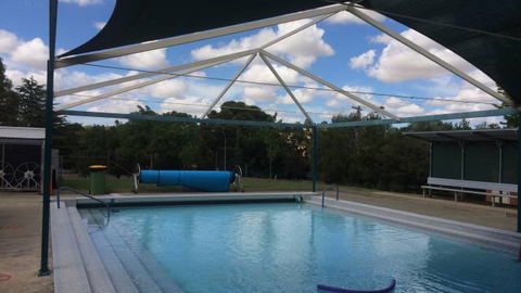 Yass Olympic Swimming Pool - Accommodation Gladstone 2