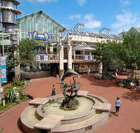 Warringah Mall - Accommodation Gladstone