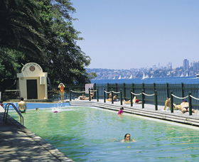 Maccallum Pool - Accommodation Gladstone 0