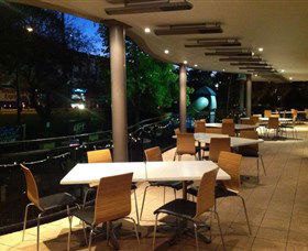 Castle Hill Tavern - Accommodation Gladstone 0
