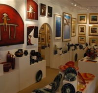 Articles Fine Art Gallery - Accommodation Gladstone