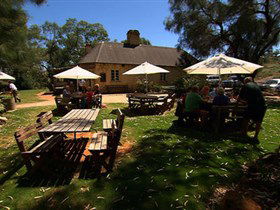 Overland Corner Hotel - Accommodation Gladstone 3