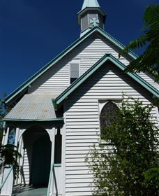 Saint Peter's Anglican Church - Accommodation Gladstone 0