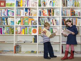Matilda Bookshop - Accommodation Gladstone 1