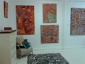 Kiri Kiri Art - Accommodation Gladstone 2