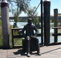 Captain John Egge Statue - Accommodation Gladstone