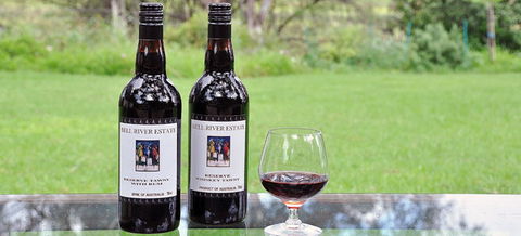 Bell River Estate Winery - Accommodation Gladstone 4