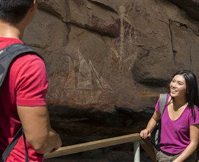 Nanguluwur Rock Art Site And Walk - Accommodation Gladstone 2