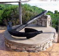 Geltwood Anchor Memorial - Accommodation Gladstone