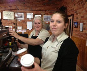 Breretons Bakery And Coffee Lounge - Accommodation Gladstone 3