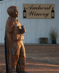 Amherst Winery - Accommodation Gladstone 1
