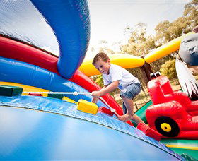 Savannah Visitor Plaza, Taronga Western Plains Zoo Dubbo - Accommodation Gladstone 5