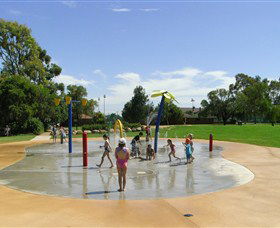 Elston Park Water Park - Accommodation Gladstone 2