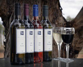 Woolaway Wines - Accommodation Gladstone 1