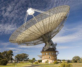 CSIRO Parkes Radio Telescope - Accommodation Gladstone 0