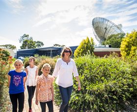 CSIRO Parkes Radio Telescope - Accommodation Gladstone 4