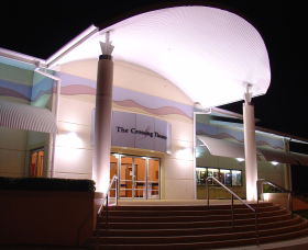 Crossing Theatre - Accommodation Gladstone 0