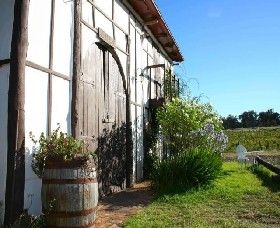 Bell River Estate Winery - Accommodation Gladstone 0