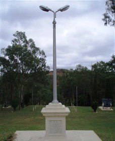 The Coronation Lamp Memorial - Accommodation Gladstone 0