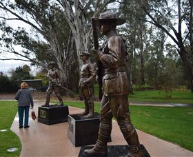 VC Memorial Park - Honouring Our Heroes - Accommodation Gladstone 1