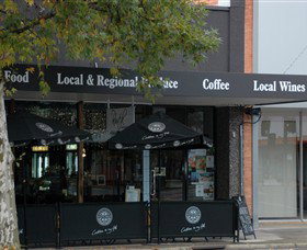 Rustik Cafe' Wine Bar - Accommodation Gladstone 0