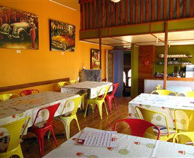 Cargo Road Wines - Accommodation Gladstone 3