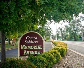 Memorial Avenue In Cowra - Accommodation Gladstone 0