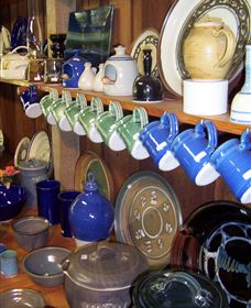 El Dorado Pottery - Accommodation Gladstone 3