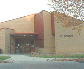 Cowra Regional Art Gallery - Accommodation Gladstone 0
