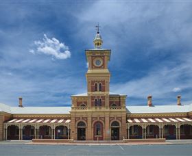 Albury Railway Station - Accommodation Gladstone 0