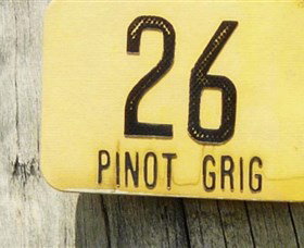 Angullong Wines - Accommodation Gladstone 2
