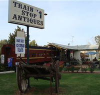 Train Stop Antiques - Accommodation Gladstone