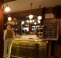 PJ O'Reilly's Irish Pub - Accommodation Gladstone