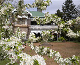 Saumarez Homestead - Accommodation Gladstone 0