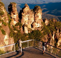 Echo Point lookout Three Sisters - Accommodation Gladstone