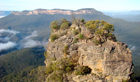 Echo Point Lookout (Three Sisters) - Accommodation Gladstone 3