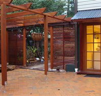 Hart Ceramics - Accommodation Gladstone