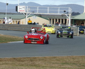 Wakefield Park Motor Racing Circuit - Accommodation Gladstone 0
