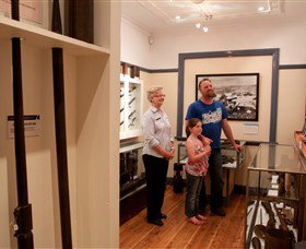 Rocky Hill War Memorial And Museum - Accommodation Gladstone 2