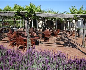 Pinelli Estate Wines - Accommodation Gladstone 1